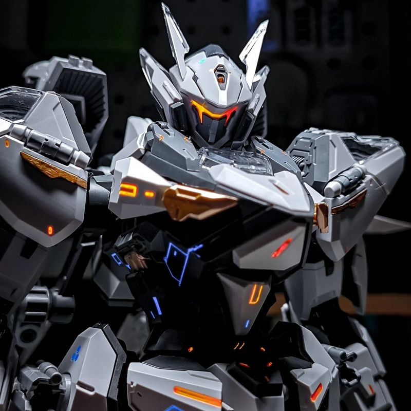 Transformeerbare anime-modelki - Model Kit Perfect Grade recensie en prijs