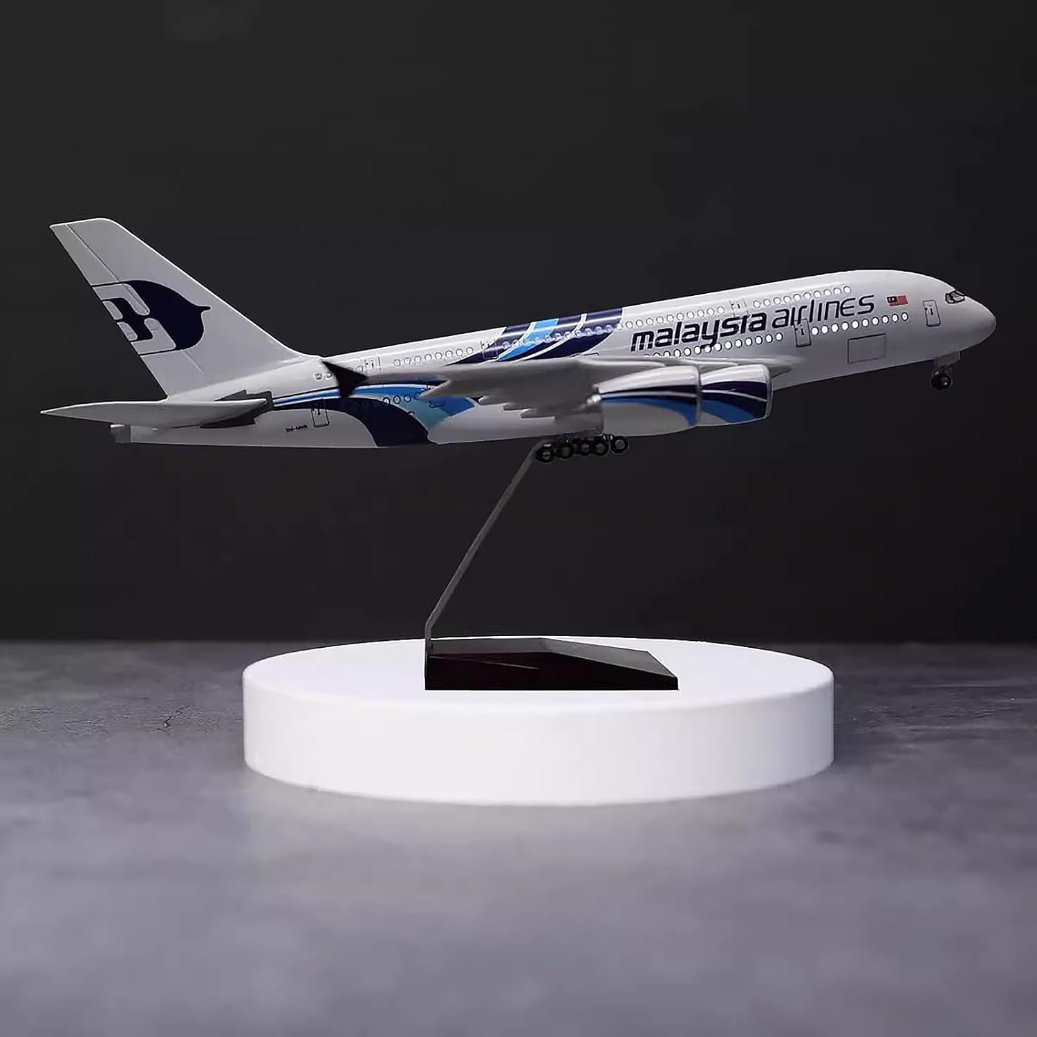 Schaal 1:160 Malaysia Airlines - Resin Kit Cast recensie en prijs